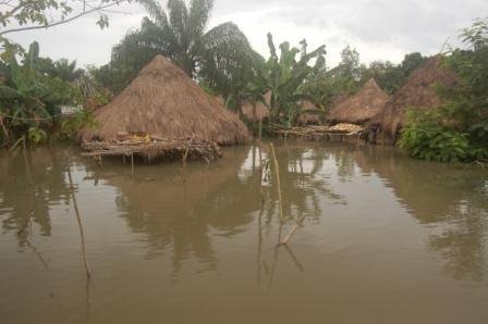 Inondation d’un village de la vallée (cliché, Zannou, 2013)